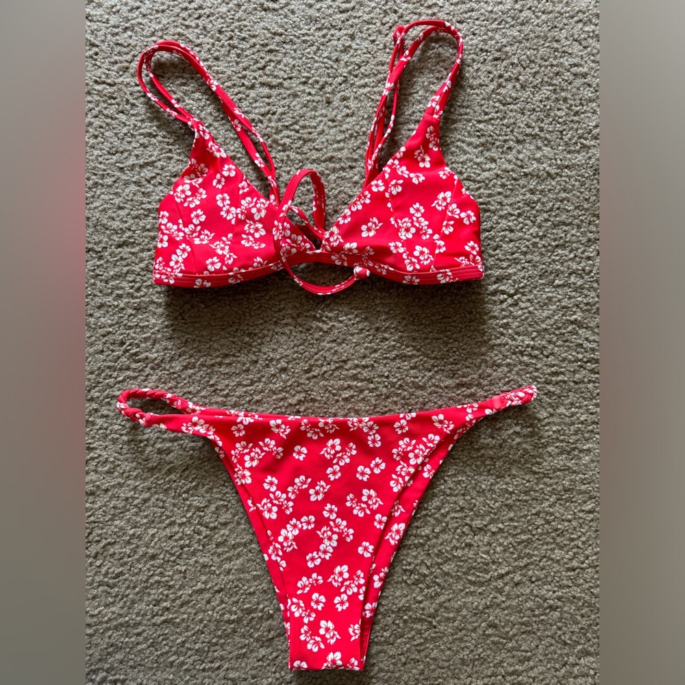 Kulani Kinis Bikini